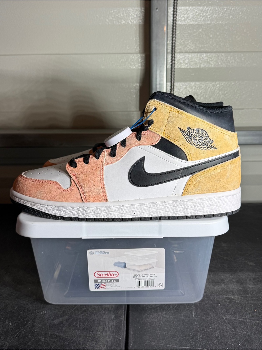 Size 12 - Air Jordan 1 SE Mid Flight Club